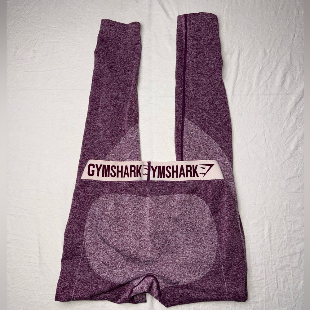 Gymshark Flex womens seamless athletic leggings in a purple
